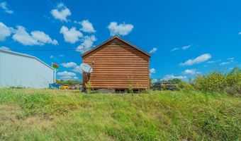 812 S Parkway Dr, Alvarado, TX 76009