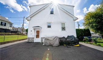 32 Maplewood Ave, Cranston, RI 02920