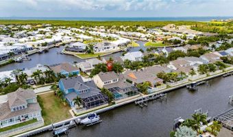 5713 SEA TROUT Pl, Apollo Beach, FL 33572