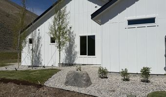409 Rosewood Dr, Bellevue, ID 83313