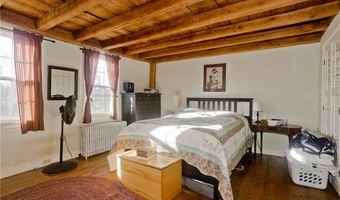 175 Huntinghouse Rd, Glocester, RI 02857