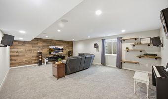 4215 NW Cedarwood Dr, Ankeny, IA 50023