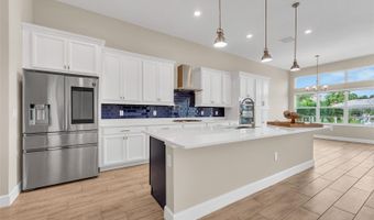 5305 WISHING ARCH Dr, Apollo Beach, FL 33572