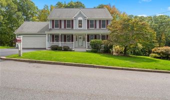17 Doire Rd, Cumberland, RI 02864