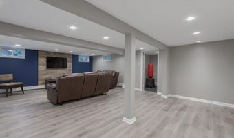 143 Oak St, Amityville, NY 11701