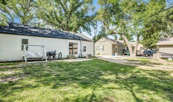 312 W Kelly Ave, Augusta, KS 67010