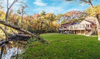 584 Division Rd, East Greenwich, RI 02818