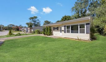 805 Bayview Ave, Amityville, NY 11701