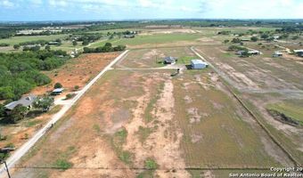 10886 MACAWAY Rd, Adkins, TX 78101