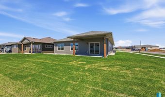2417 E Brek St, Brandon, SD 57005