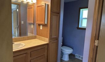 83 Long Shores Dr, Barrington, NH 03825