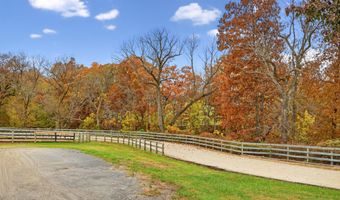 52 Hill Rd, Allentown, NJ 08501