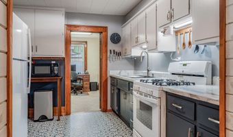1209 S Jackson St, Auburn, IN 46706