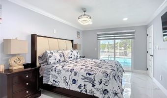 6531 SANTIAGO Ct, Apollo Beach, FL 33572
