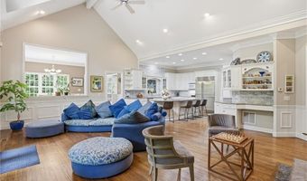 3 Cedar Rock Mdw, East Greenwich, RI 02818