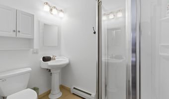 212 Dewey St, Bennington, VT 05201