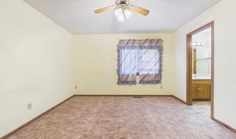 1212 E Fleetwood Cir, Brandon, SD 57005