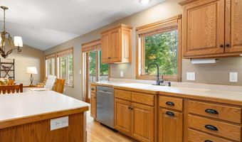 1300 26TH St SW, Austin, MN 55912