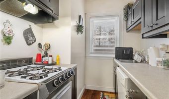 13 Elizabeth St, Cumberland, RI 02864