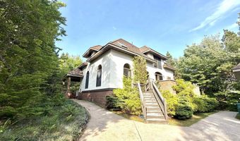 5912 5 Mile Pt Rd, Allouez, MI 49805