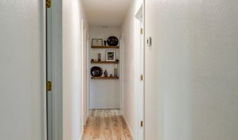 303 N Hudson Ave, Aurora, MO 65605