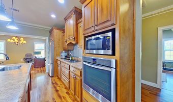 190 Claytie Douglas Rd, Alma, GA 31510