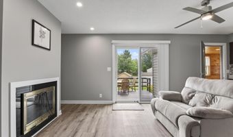 2944 Monroe Dr, Ames, IA 50010