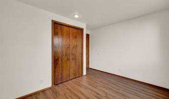 7087 ASTER St, Springfield, OR 97478
