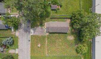 924 Oak St, Adrian, MI 49221