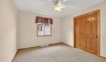 4733 WESTBROOK Ct, Appleton, WI 54913