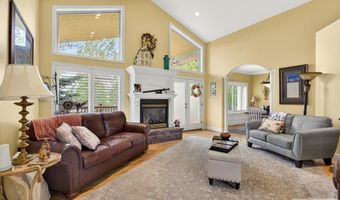 3770 Autumnwood Dr, Ammon, ID 83406