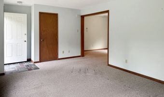 32 Starr Rd, Colchester, CT 06415