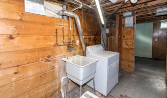 1420 Hatcher Cres, Ann Arbor, MI 48103