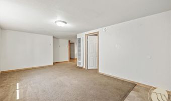 226 Moore Ln, Billings, MT 59101
