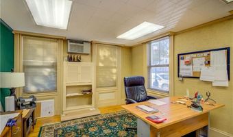 3214 Post Rd, Warwick, RI 02886
