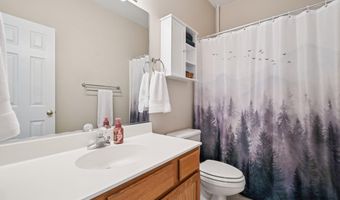 1818 Misty Hollow Ln, Apex, NC 27502