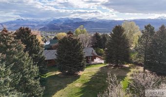 223 W Summit Cir, Challis, ID 83226