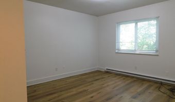 245 Brookridge Ct #2, Ann Arbor, MI 48103