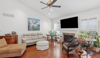 519 Triton Way Dr, Ballwin, MO 63011