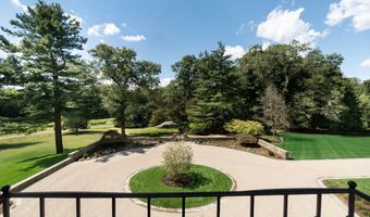 18 Tokeneke Trl, Darien, CT 06820