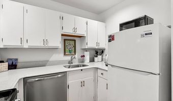 21 Hancock St 3, Boston, MA 02114