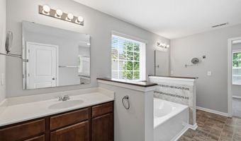 8110 Eskerban Dr, Avon, IN 46123
