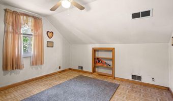 300 W 3RD Ave, Barrington, NJ 08007
