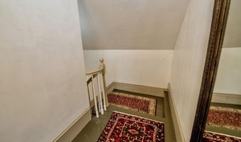 18 Waldo Ave, Belfast, ME 04915