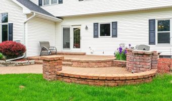 209 E TIMBERLINE Dr, Appleton, WI 54913