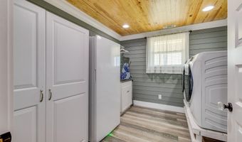 1600 Mary Lamons Rd, Afton, TN 37616