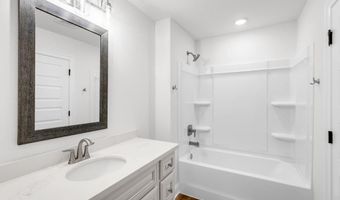 13740 Winterberry Dr, Biloxi, MS 39532