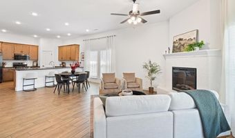 5905 NW Ettie May St, Bentonville, AR 72713