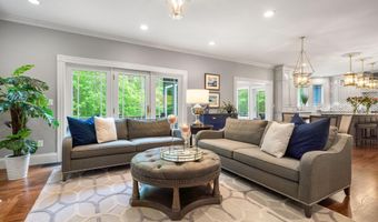 52 Hardy Rd, Bedford, NH 03110