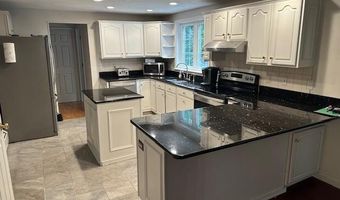 6 Whitetail Ln, Chester, NH 03036